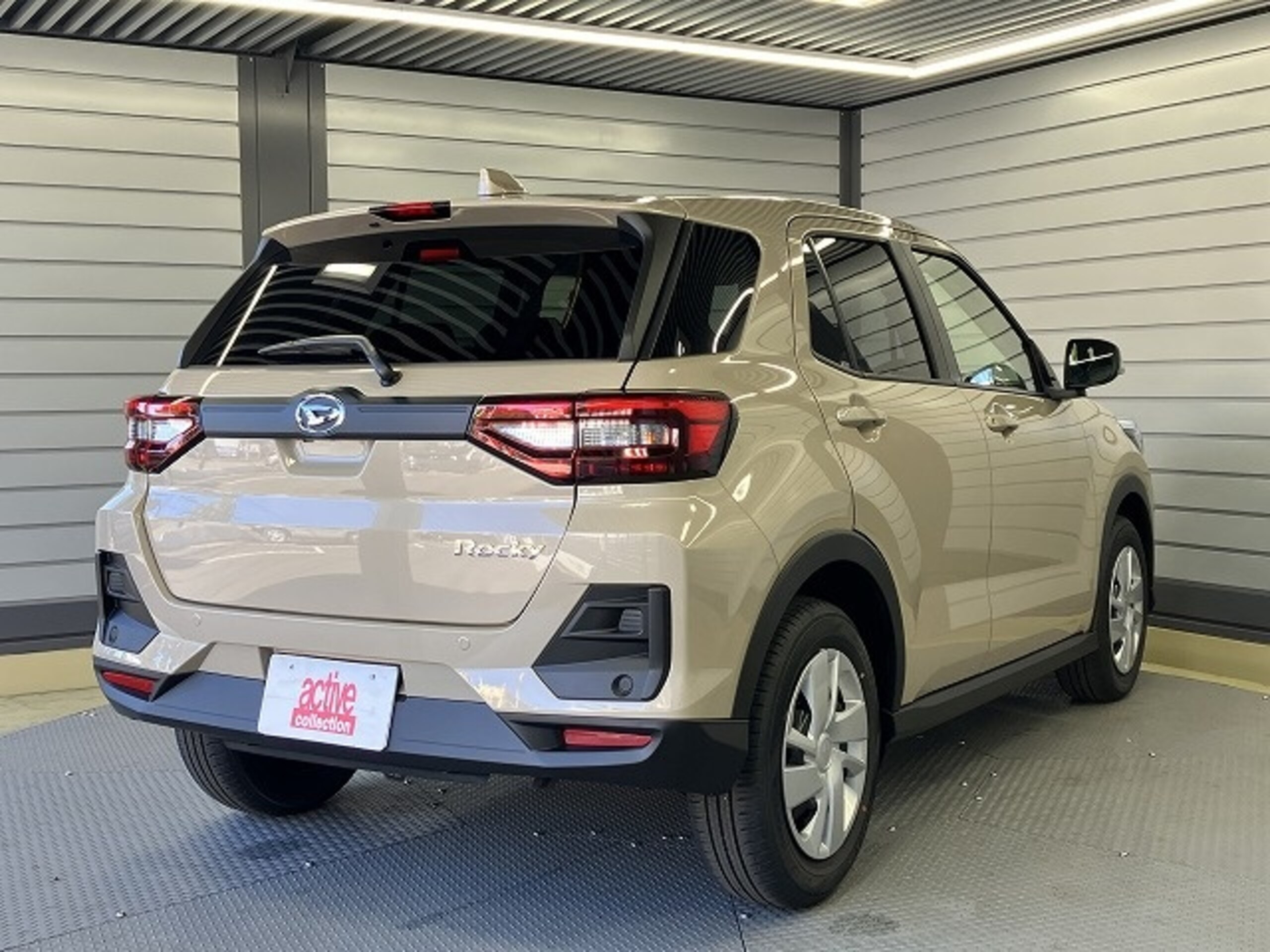 Car Image 6
