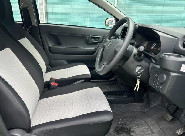 Car Image 15
