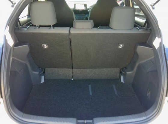 Car Image 9